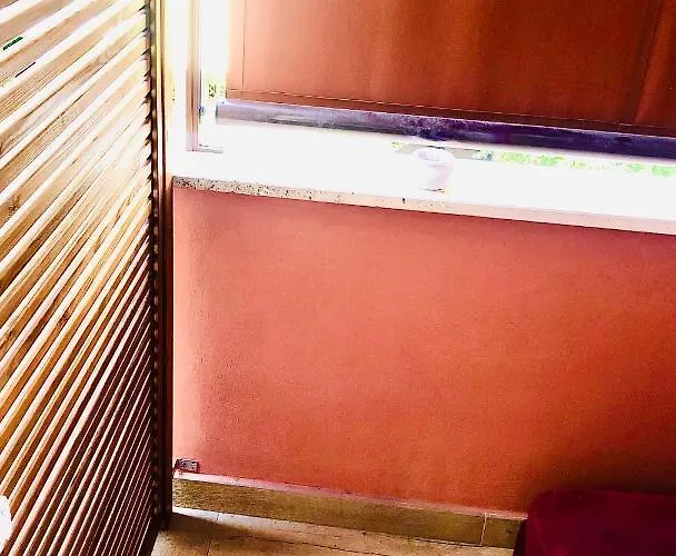 Interno 9 A San Pietro