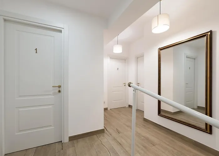 Interno 9 A San Pietro דירה
