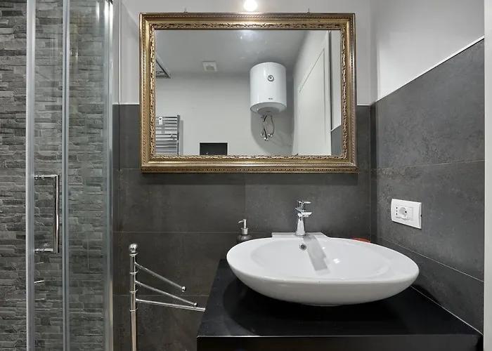 Interno 9 A San Pietro